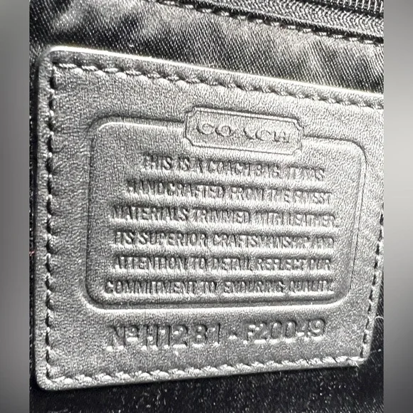 Coach Ashley Op Art Satchel - Picture 12 of 13